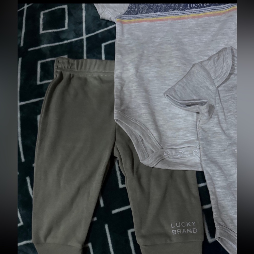 SOLD OUT! - Picture 4 of 9